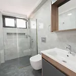 Ana Villa *