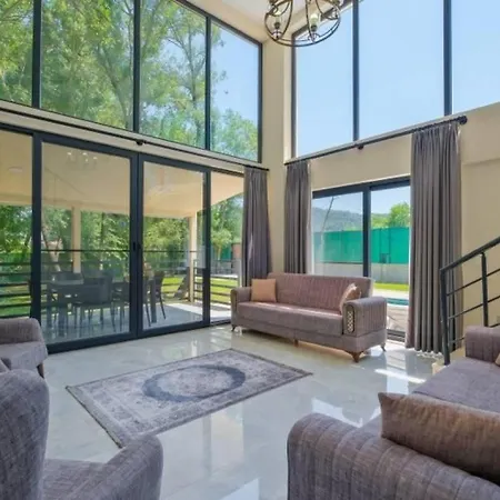 Ana Villa Kızılyurd